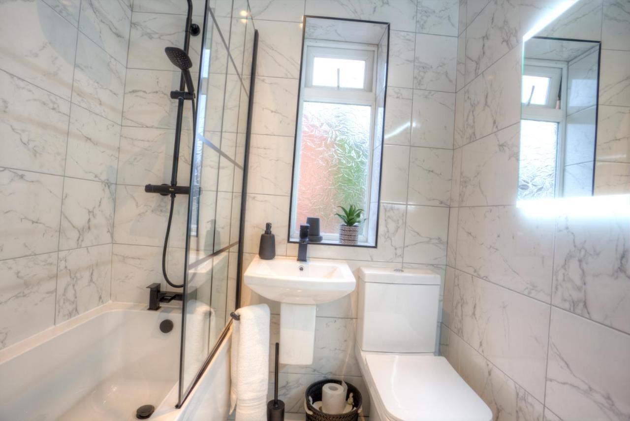 The Belfast Boutique Central Cozy Sleeps7 (Adults Only) Exterior photo